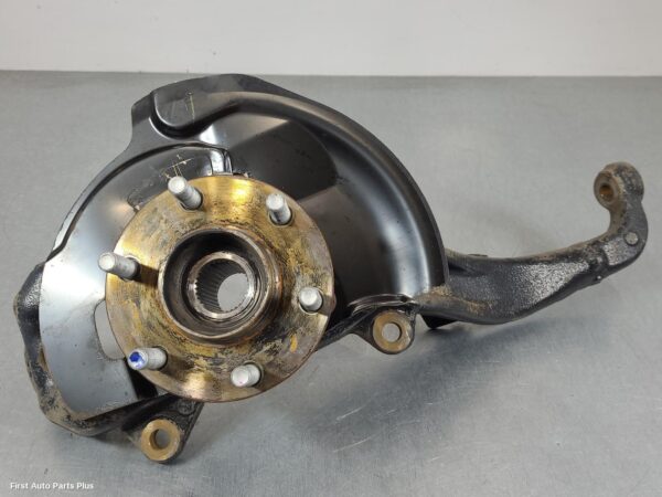 2021 NISSAN NAVARA Left Front Hub Assembly
