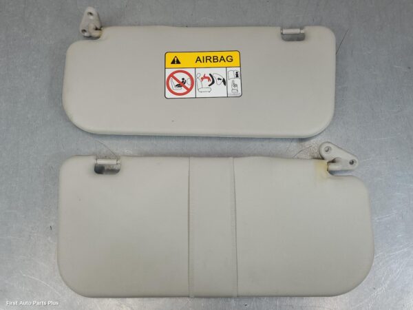 2016 MITSUBISHI TRITON Sunvisor