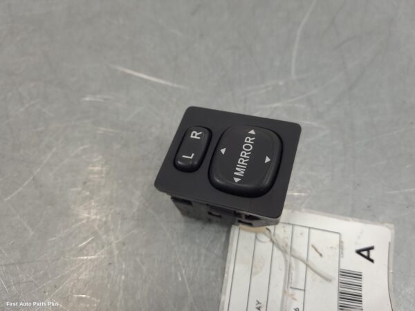2006 TOYOTA HILUX Misc Switch/Relay