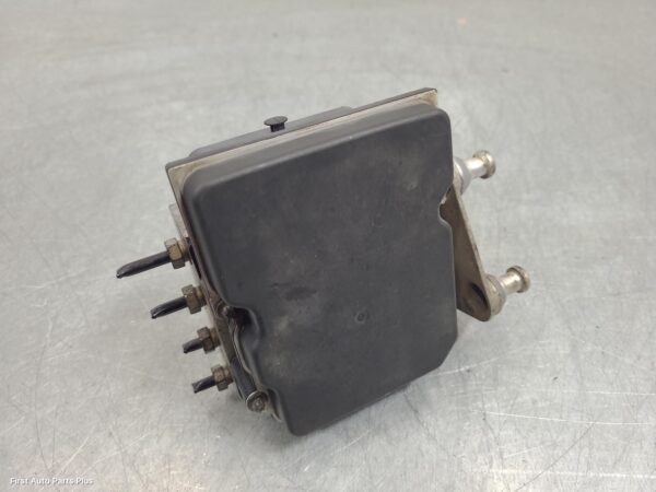 2014 MERCEDES VITO Abs Pump/Modulator