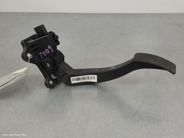 2023 LDV DELIVER 9 Pedal Assembly