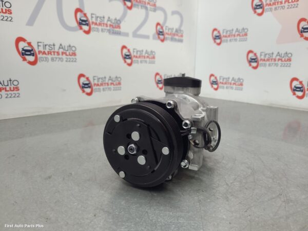 2010 MERCEDES SPRINTER A/C Compressor