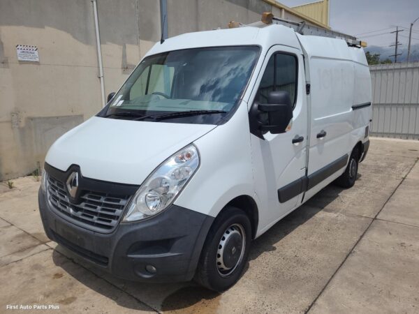2017 RENAULT MASTER REVERSE_CAMERA
