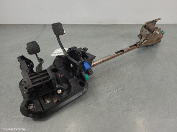 2021 RENAULT TRAFIC Pedal Assembly