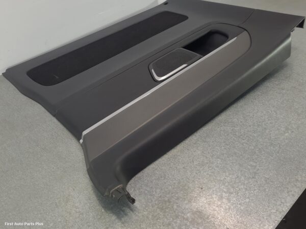 2016 MERCEDES VITO Door Trim