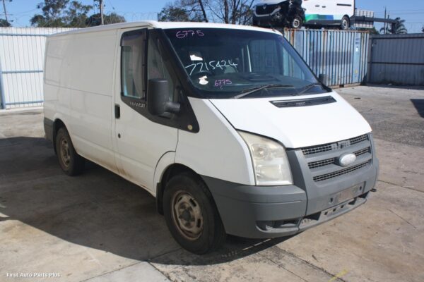 2010 FORD TRANSIT Right Front Hub Assembly