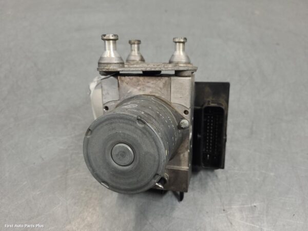 2014 MERCEDES VITO Abs Pump/Modulator