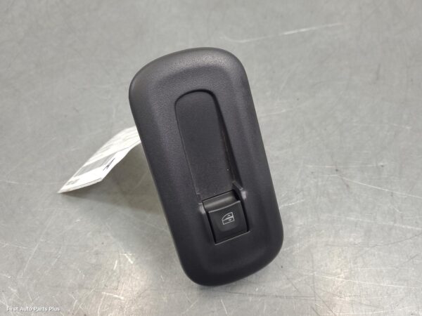 2021 RENAULT MASTER Pwr Dr Wind Switch