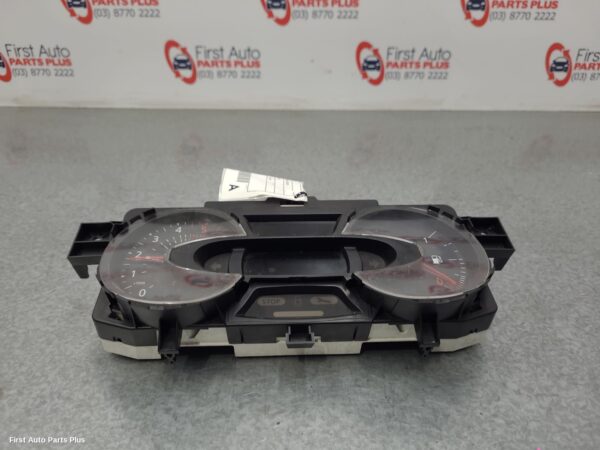 2019 RENAULT TRAFIC Instrument Cluster