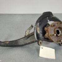 2017 NISSAN NAVARA Right Front Hub Assembly