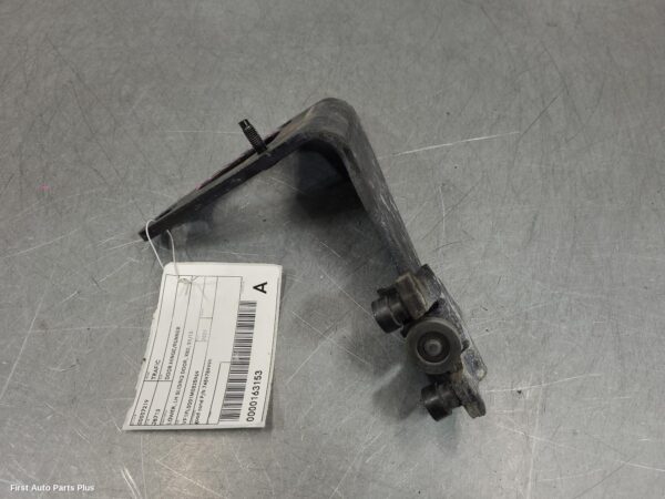 2021 RENAULT TRAFIC Door Hinge/Runner
