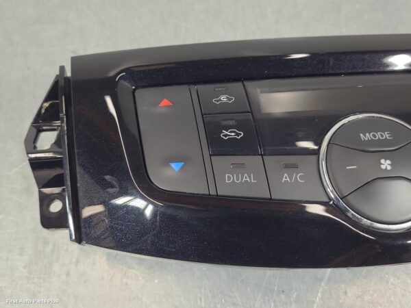 2016 NISSAN NAVARA Heater/Ac Controls