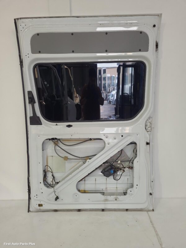 2017 MERCEDES SPRINTER RIGHT_REAR_DOOR_SLIDING