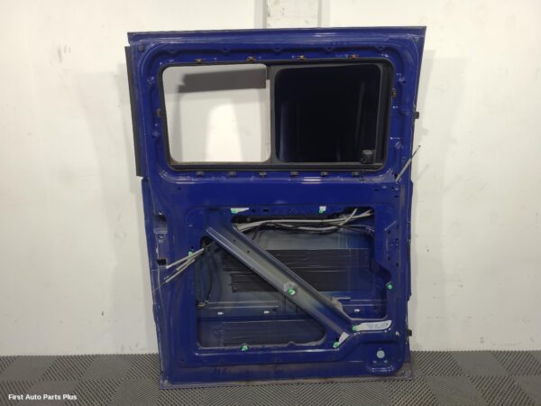 2006 MERCEDES VIANO Left Rear Door/Sliding