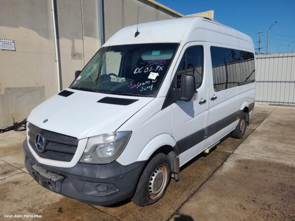 2015 MERCEDES SPRINTER Bonnet Hinge/Strut
