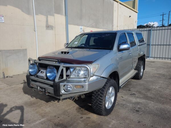 2010 TOYOTA HILUX Ecu