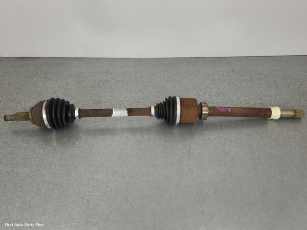 2017 RENAULT TRAFIC Right Driveshaft