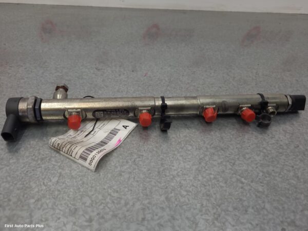 2009 MERCEDES VITO Injection Rail