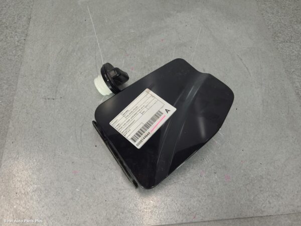 2020 NISSAN NAVARA Fuel Door / Filler