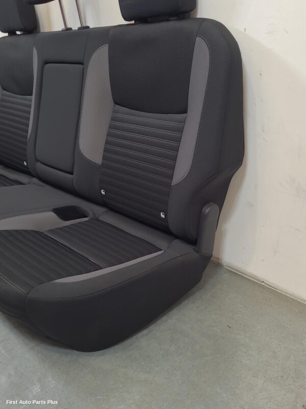 2021 NISSAN NAVARA 2nd Seat (Rear Seat)