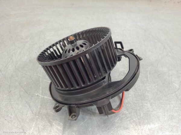 2020 VOLKSWAGEN CRAFTER Heater Fan Motor
