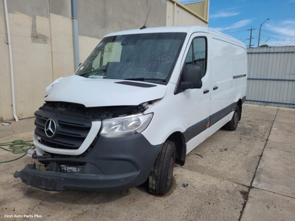 2021 MERCEDES SPRINTER Fan