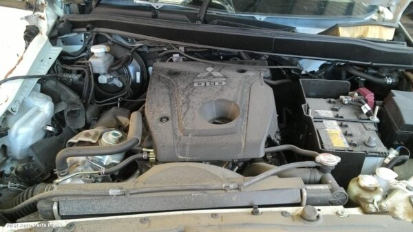 2018 MITSUBISHI TRITON Rocker Assy/Cover