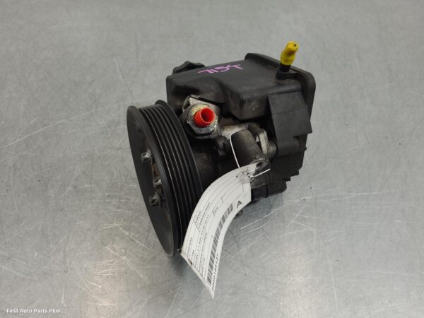 2006 MERCEDES VIANO Steering Pump