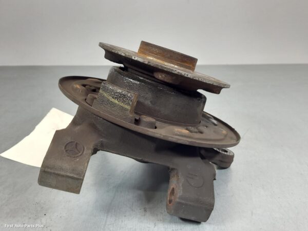 2017 MERCEDES VITO Left Rear Hub Assembly