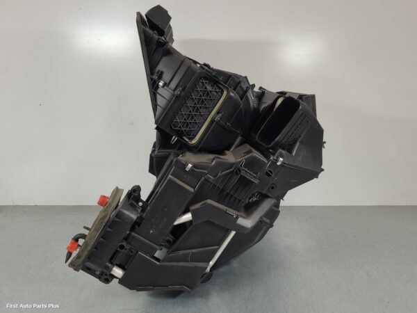2012 MERCEDES VITO Heater Core/Box