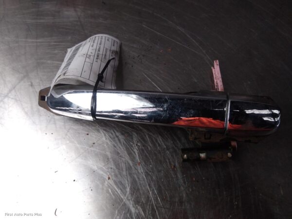 2013 TOYOTA HILUX Door Handle
