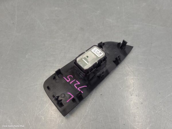 2020 MERCEDES VITO Pwr Dr Wind Switch
