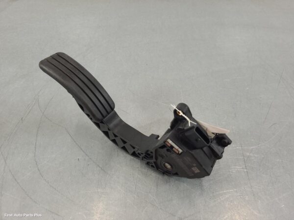 2024 RENAULT TRAFIC Pedal Assembly