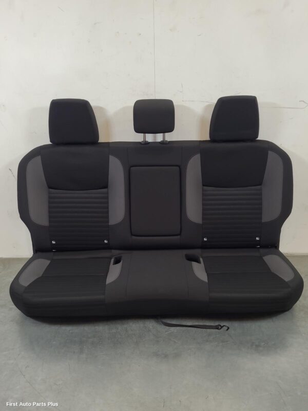 2021 NISSAN NAVARA 2nd Seat (Rear Seat)