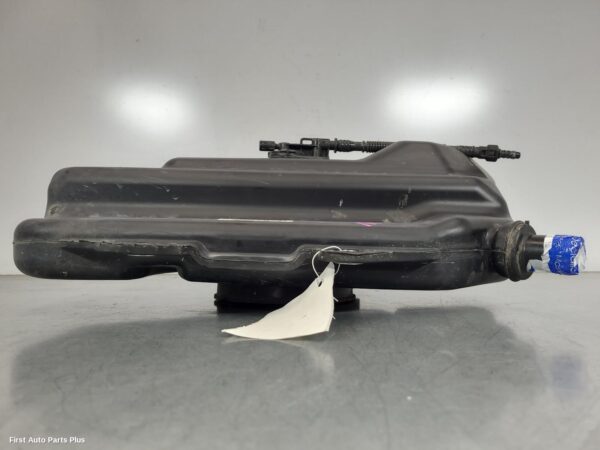2016 MERCEDES VITO ADBLUE_TANK