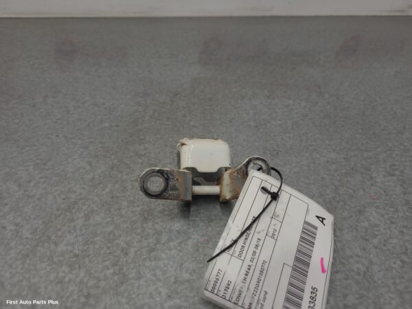 2010 TOYOTA HILUX Door Hinge/Runner