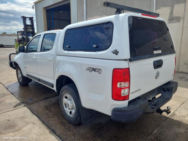 2017 HOLDEN COLORADO Door Hinge/Runner