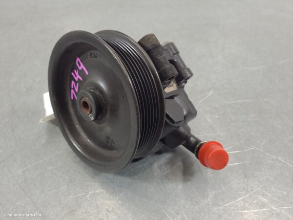 2005 FORD TRANSIT Steering Pump