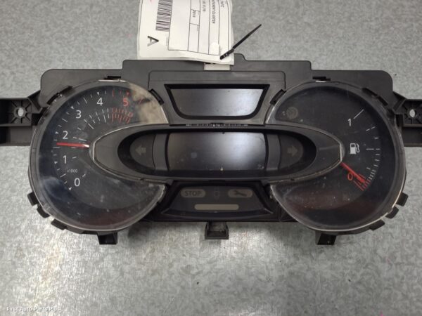 2019 RENAULT TRAFIC Instrument Cluster
