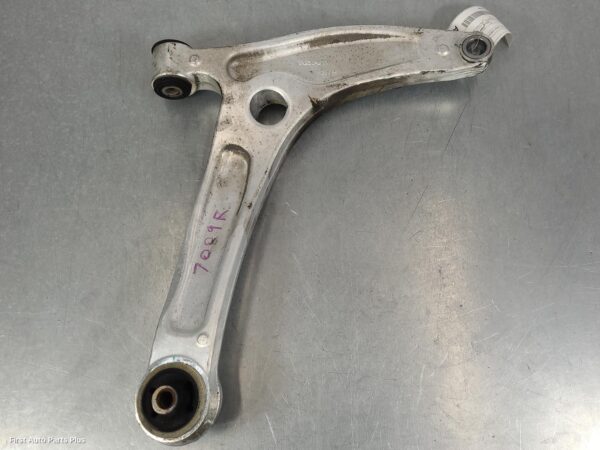 2023 LDV DELIVER 9 Right Front Lower Control Arm