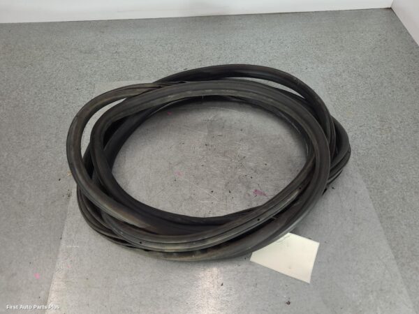 2010 MERCEDES SPRINTER Door/Tailgate Seal