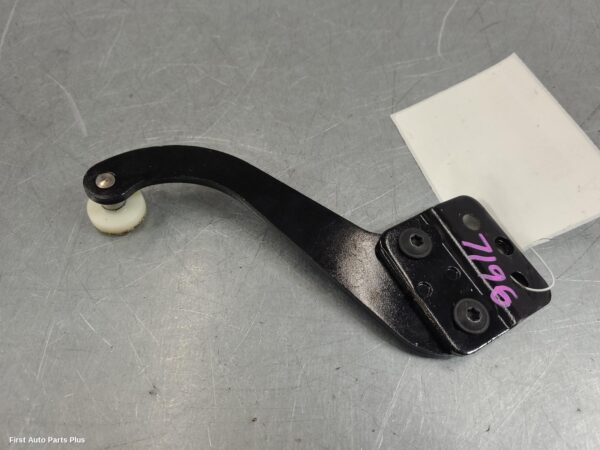 2021 VOLKSWAGEN TRANSPORTER Door Hinge/Runner