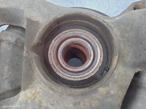 2017 FORD EVEREST Left Front Hub Assembly