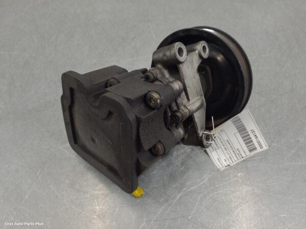2006 MERCEDES VIANO Steering Pump