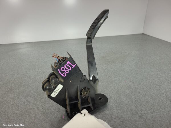 2001 FORD TRANSIT Pedal Assembly