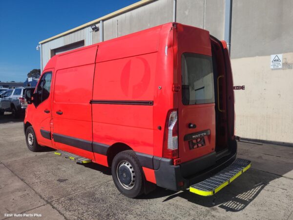 2013 RENAULT MASTER Wiper Arm