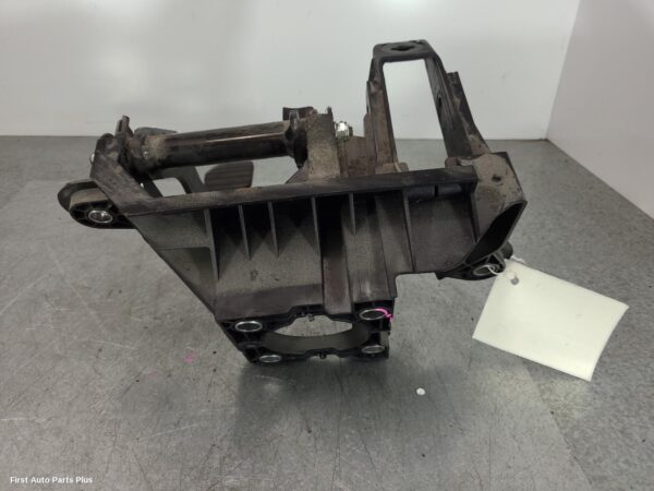 2018 RENAULT MASTER Pedal Assembly