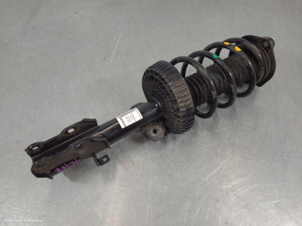 2020 MERCEDES VITO Right Front Strut
