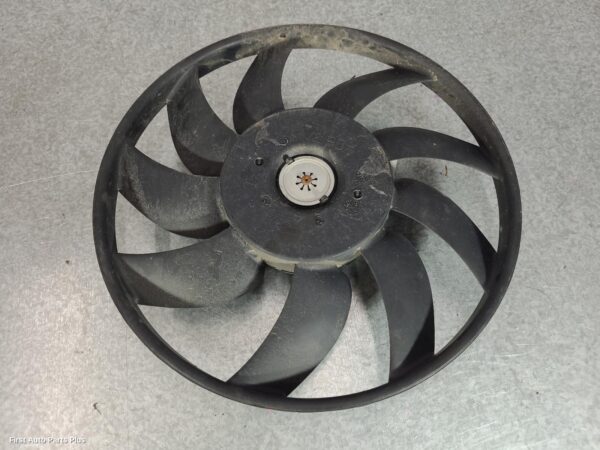 2019 MERCEDES SPRINTER Fan