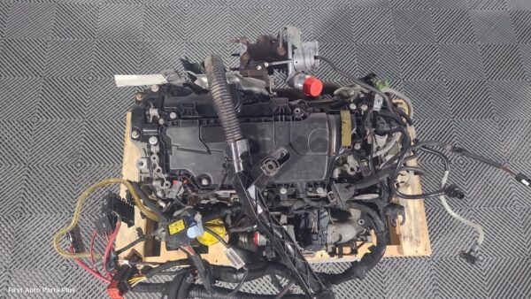 2014 RENAULT TRAFIC Engine